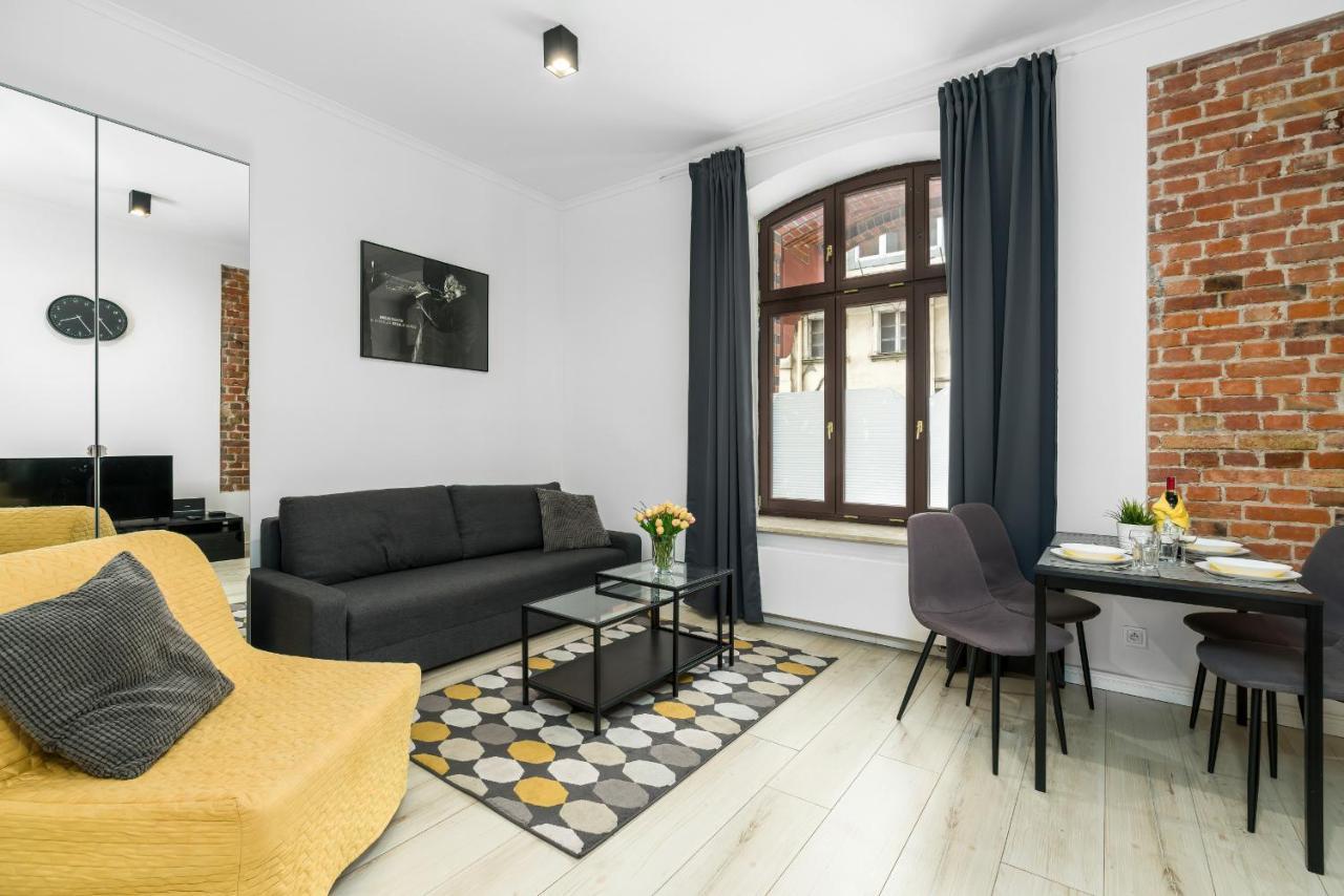 Apartments City Center Saint Wojciech By Renters Poznan Bagian luar foto
