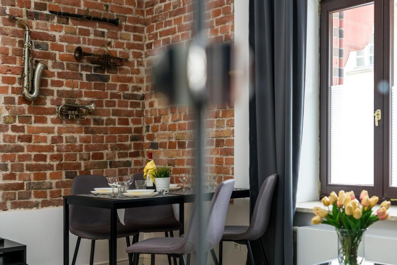 Apartments City Center Saint Wojciech By Renters Poznan Bagian luar foto