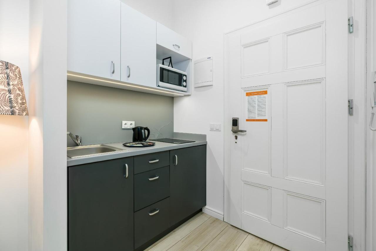 Apartments City Center Saint Wojciech By Renters Poznan Bagian luar foto