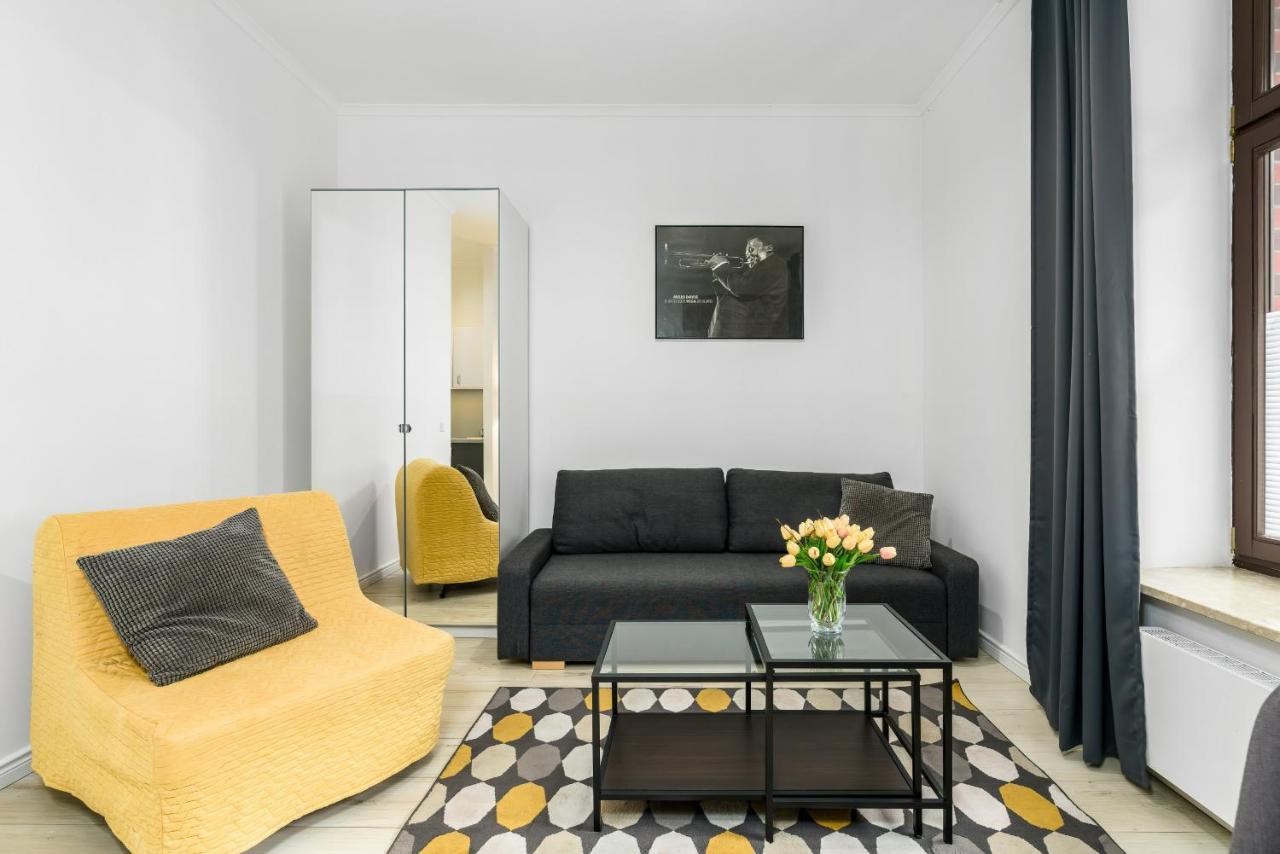 Apartments City Center Saint Wojciech By Renters Poznan Bagian luar foto