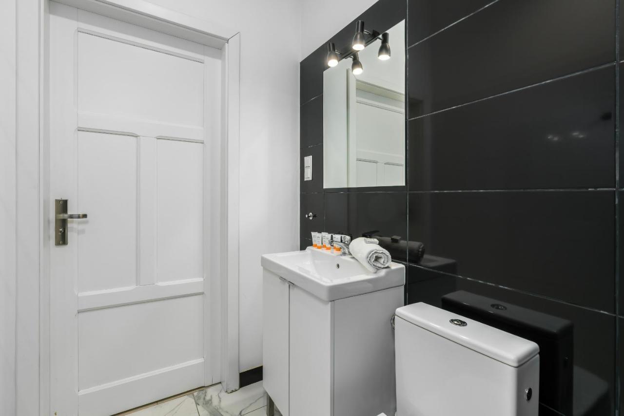 Apartments City Center Saint Wojciech By Renters Poznan Bagian luar foto