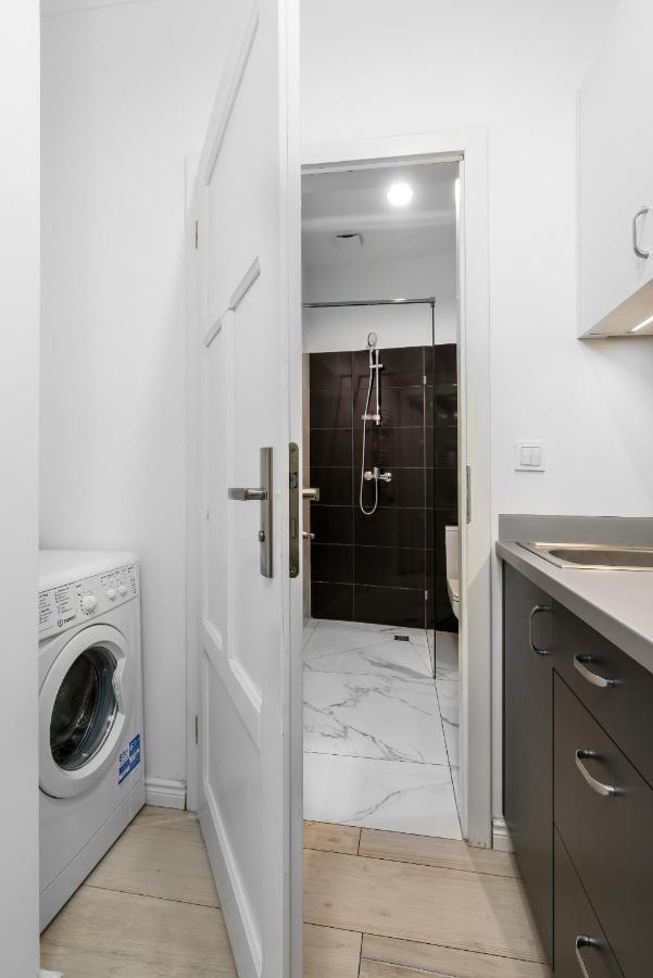 Apartments City Center Saint Wojciech By Renters Poznan Bagian luar foto