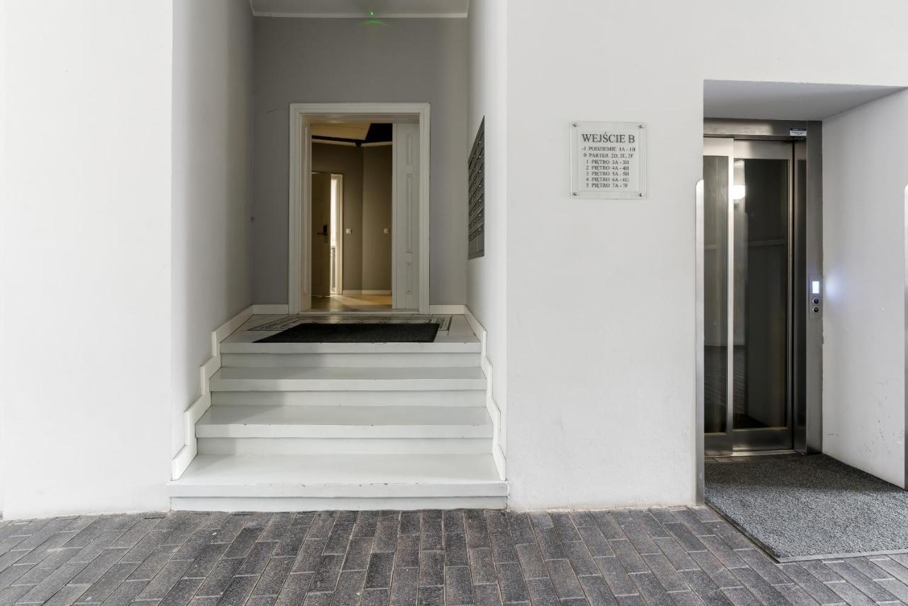 Apartments City Center Saint Wojciech By Renters Poznan Bagian luar foto