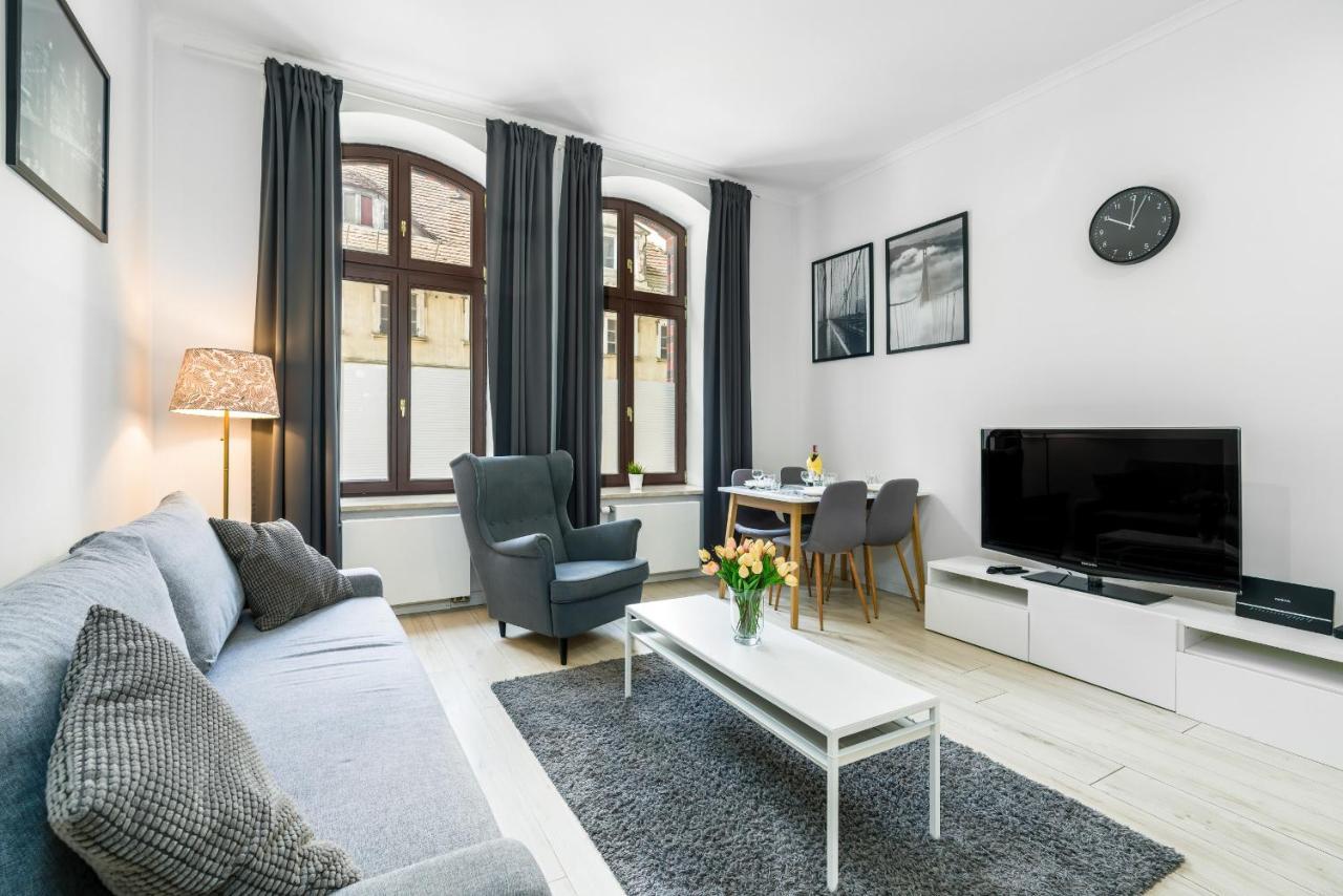 Apartments City Center Saint Wojciech By Renters Poznan Bagian luar foto