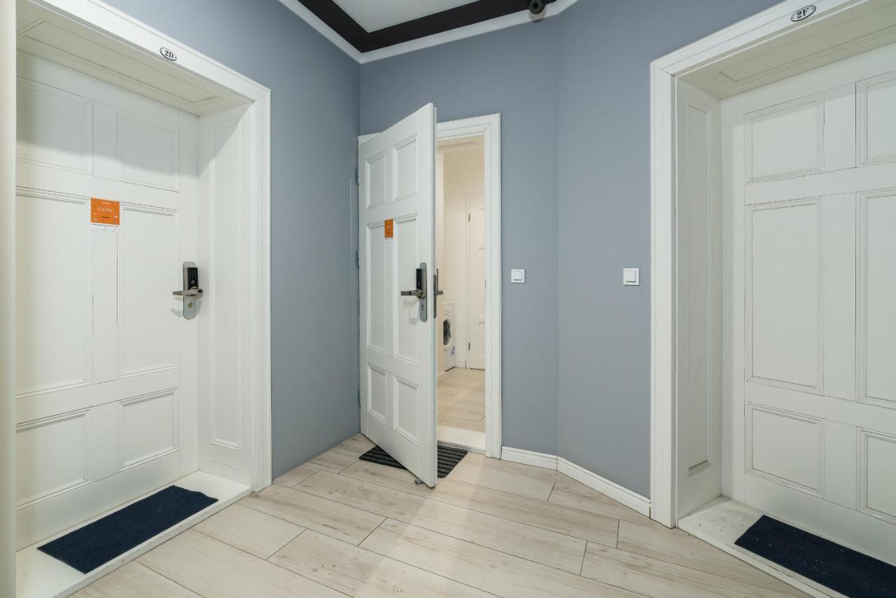 Apartments City Center Saint Wojciech By Renters Poznan Bagian luar foto